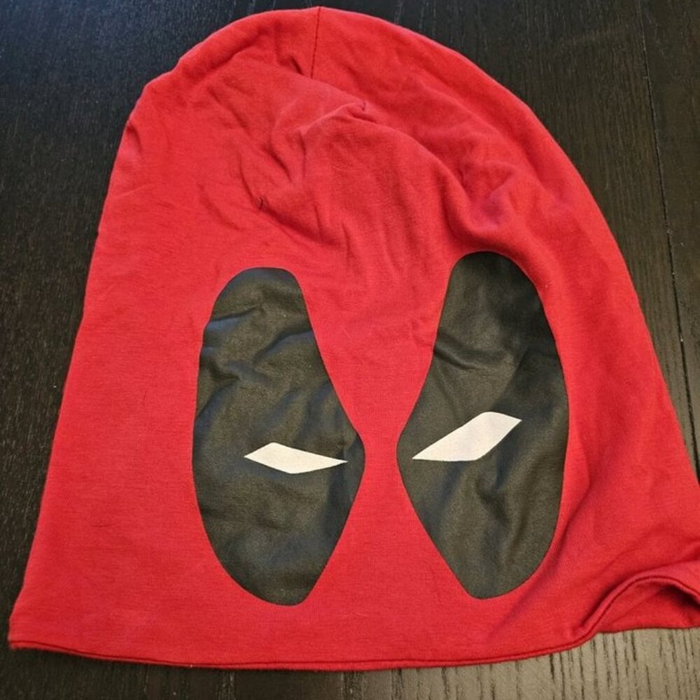 Deadpool Beanie - Like New!